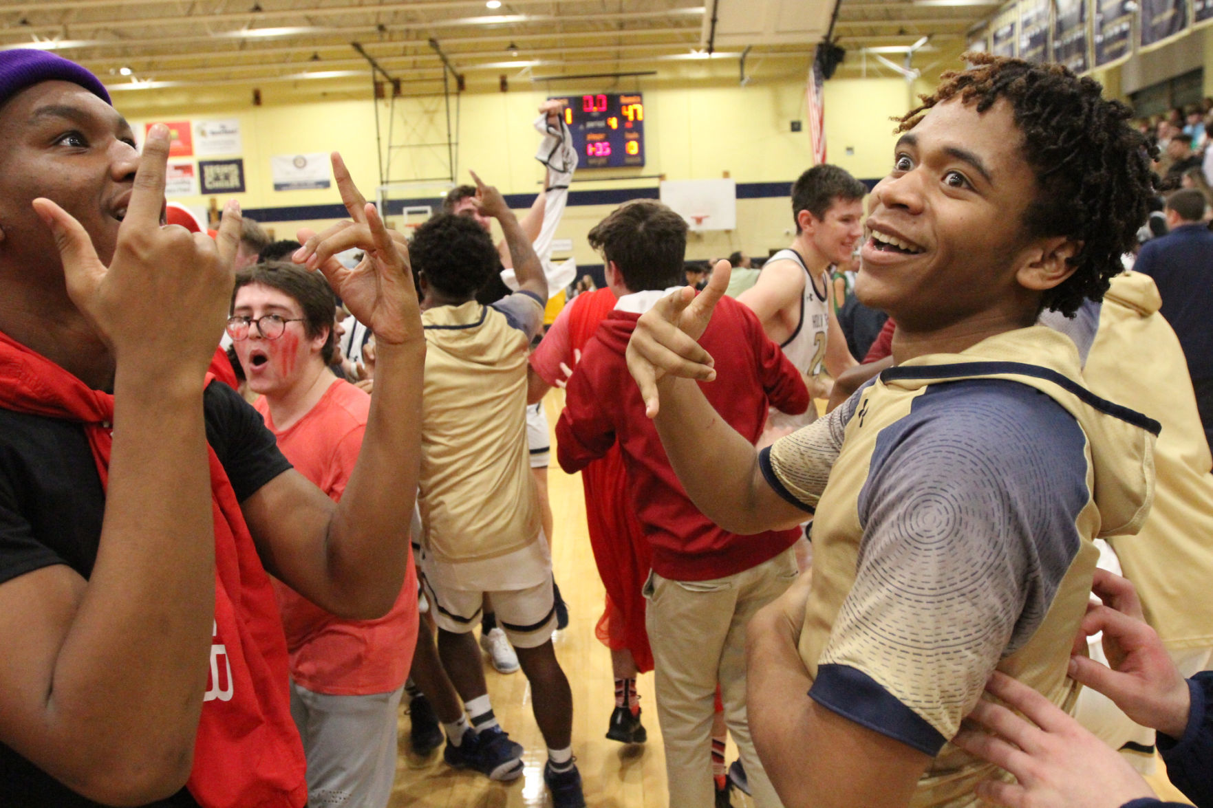 Holy Spirit Mainalnd boys basketball